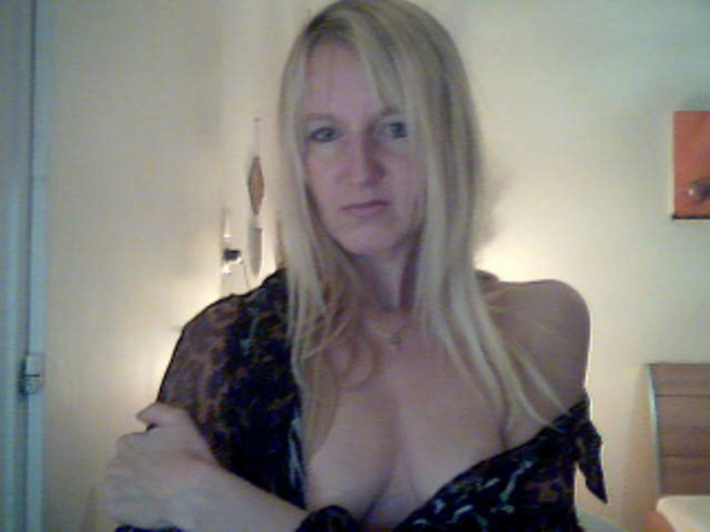 Livesex mit Lizzy36 auf Camseite.com