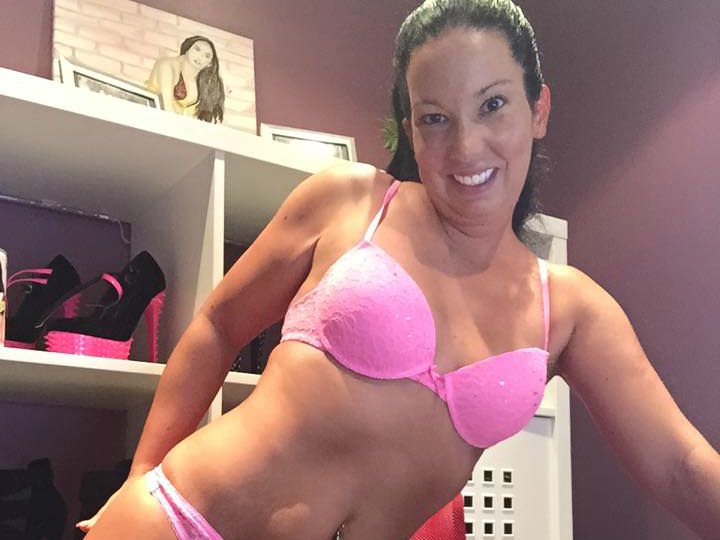 Livesex mit SweetMelli84 auf Camseite.com