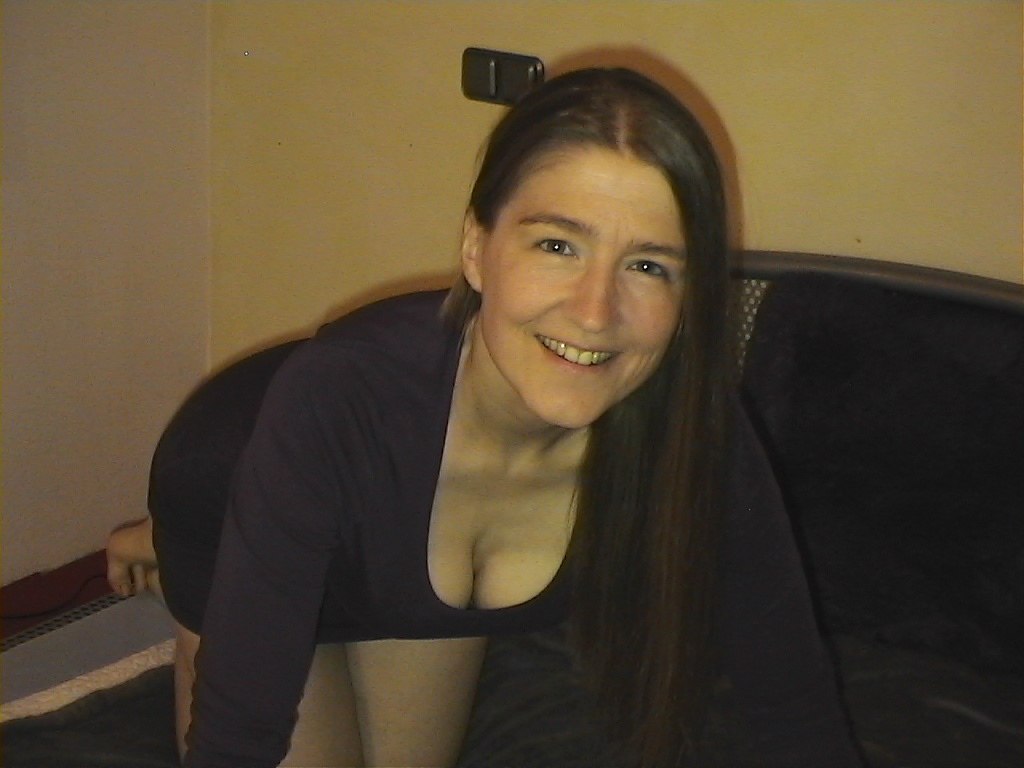 Livesex mit HeavenlyKiss666 auf Camseite.com