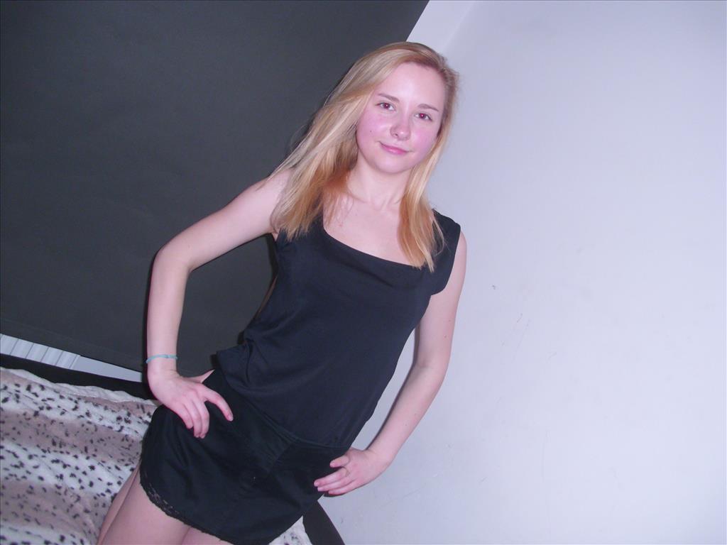 Livesex mit Paula20 auf Camseite.com