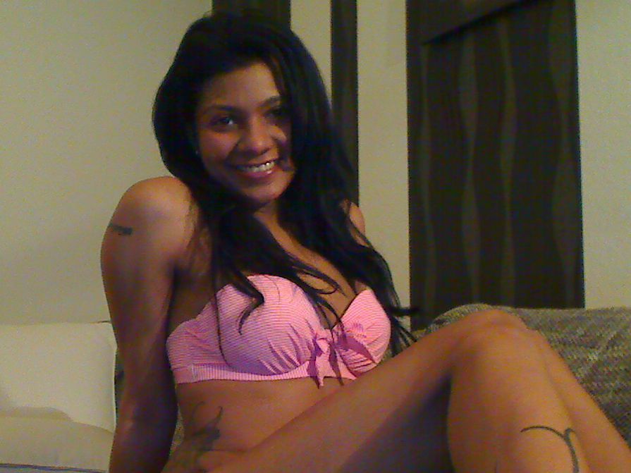 Livesex mit Vivi-Latina auf Camseite.com