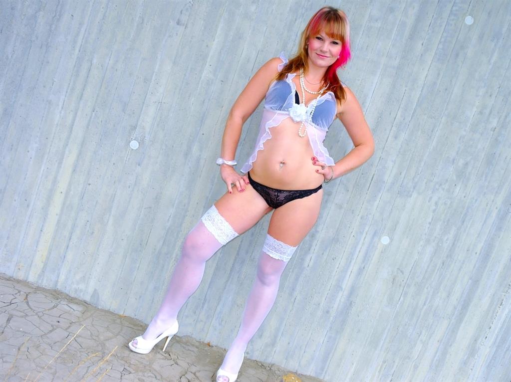 Livesex mit Elli1 auf Camseite.com