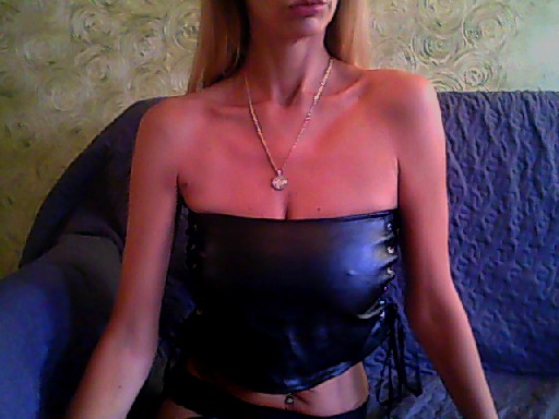Livesex mit NICOLAsex auf Camseite.com