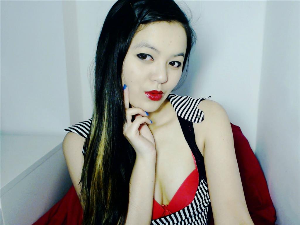 Livesex mit Yoshiko auf Camseite.com