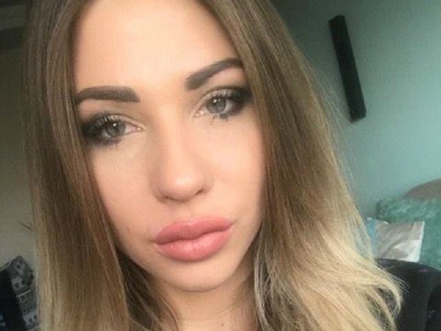 Livesex mit ashleysweet auf Camseite.com