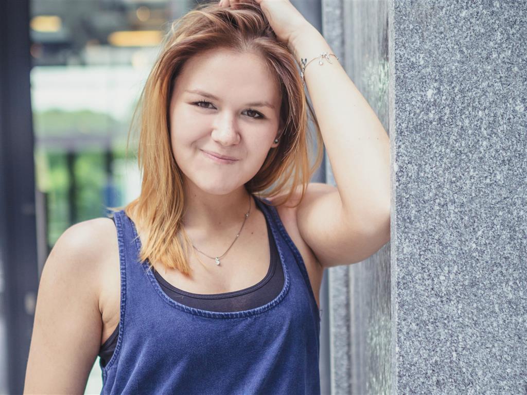 Livesex mit FickenEve auf Camseite.com