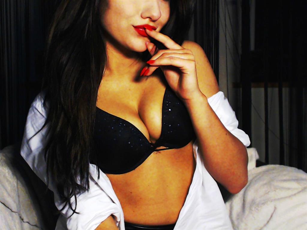 Livesex mit DomSylvia auf Camseite.com