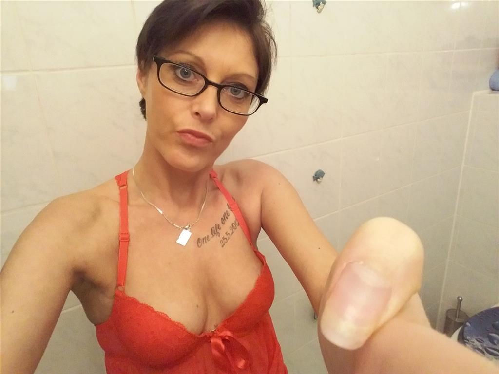 Livesex mit Cathy-Beach auf Camseite.com