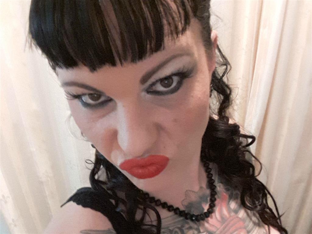 Livesex mit LadyKimberly auf Camseite.com