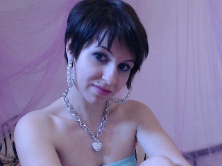 Livesex mit BelleBlue auf Camseite.com
