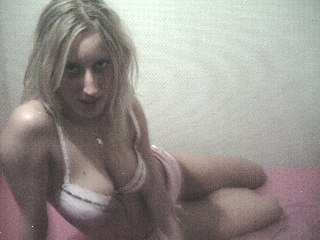 Livesex mit MissPlatin auf Camseite.com