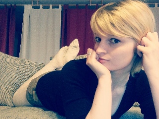 Livesex mit DirtyNina auf Camseite.com